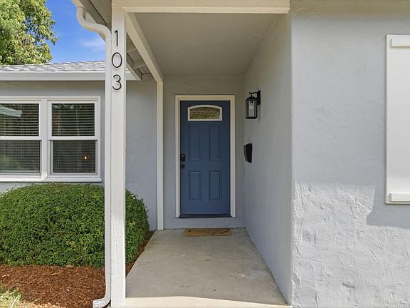 5th image of 103 W Arques Ave