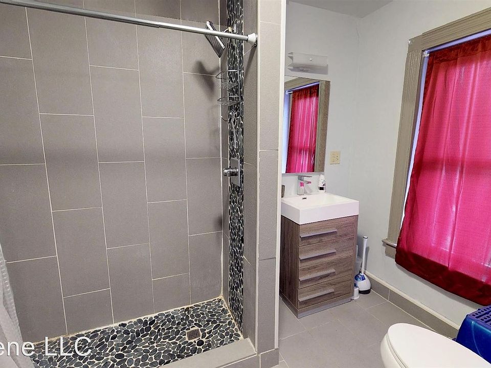 1st image of 24 Centenary St APT 5