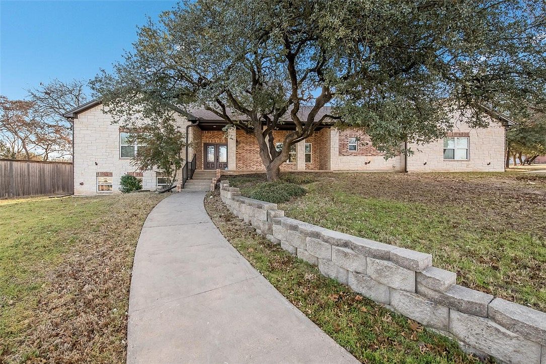 9012 Lark Dr, Woodway, TX 76712 MLS 212879 Zillow