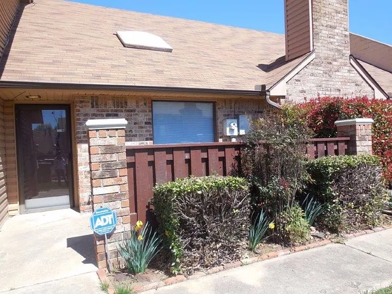 TJ 12 - FFG 8911 8913 — Photo 2
