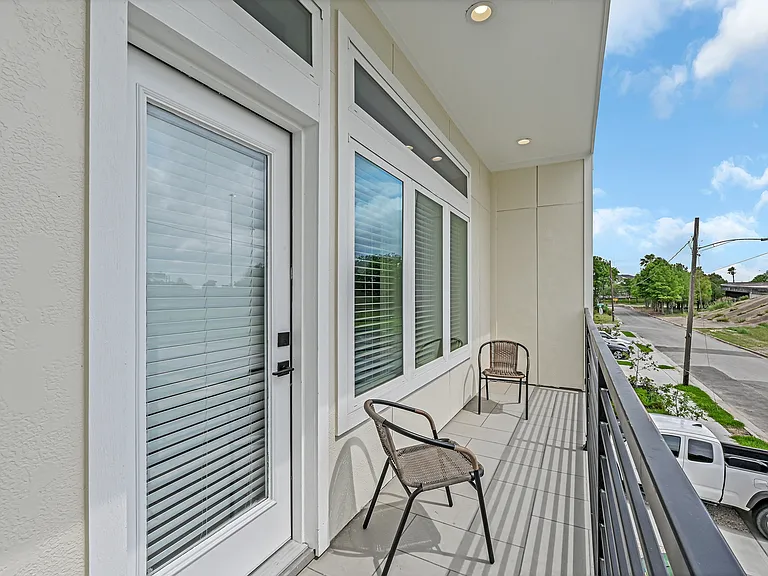 2304 Canfield St — Photo 12