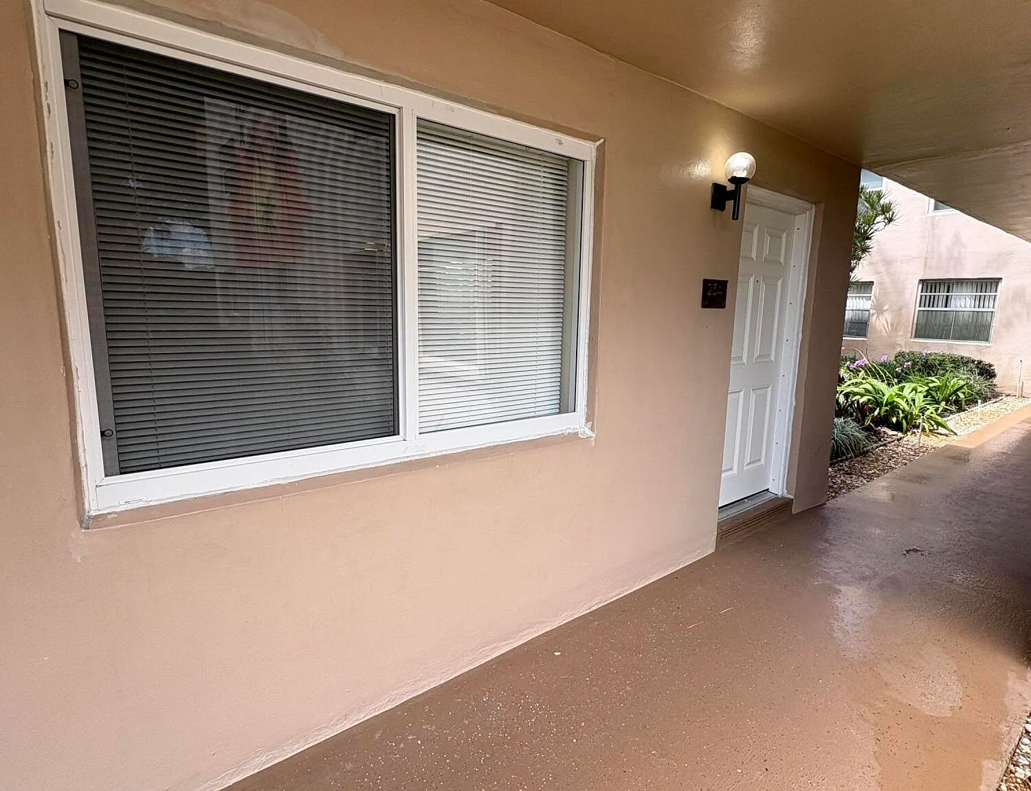 1 bed, 1.5 bath, 760 sqft, $1,500 — Photo 2