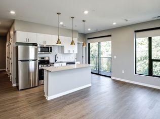 Boho Flats, Omaha, NE 68108