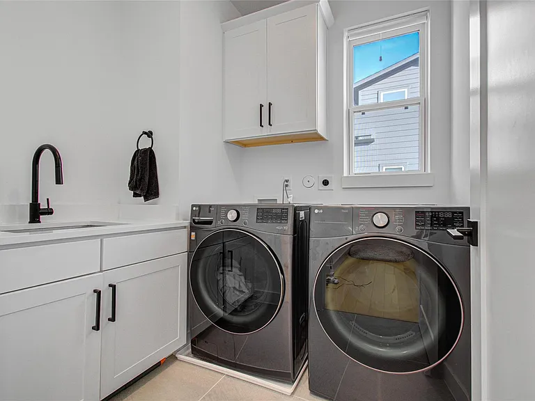 3032 Lamar St — Photo 25