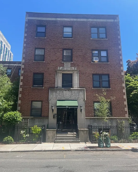 86 Jersey St #33