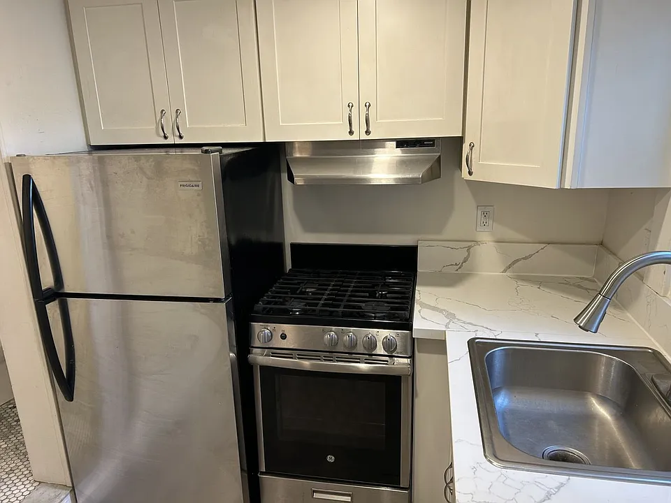 15 7th St #5