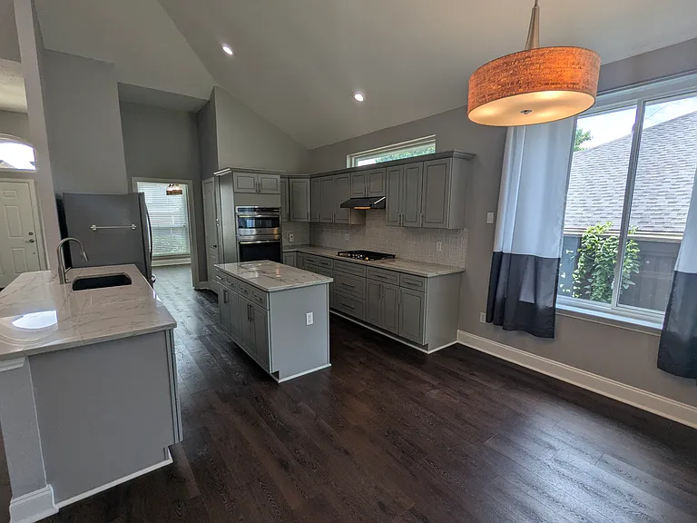 2807 Freedom Cir — Photo 8
