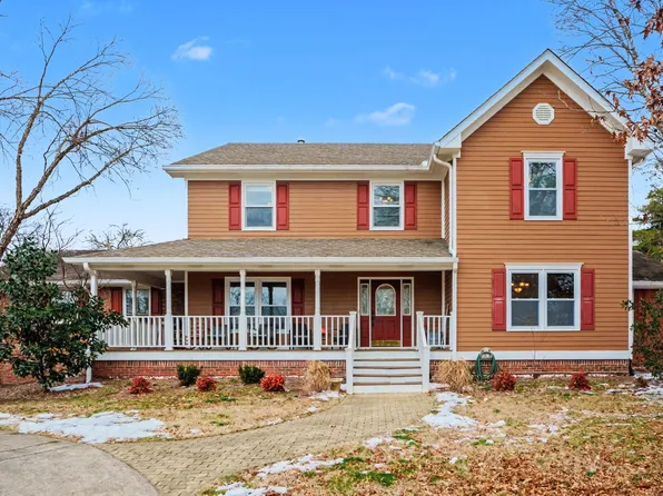 218 Spring Valley Rd, Hendersonville, TN 37075