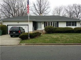 75 Fern St, Edison, NJ 08817