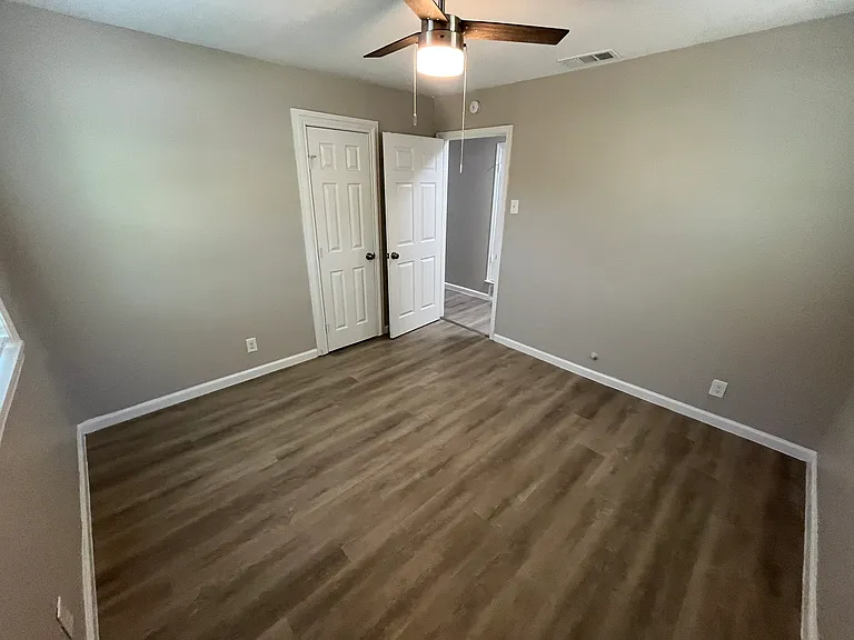 2911 Millmar Dr — Photo 14