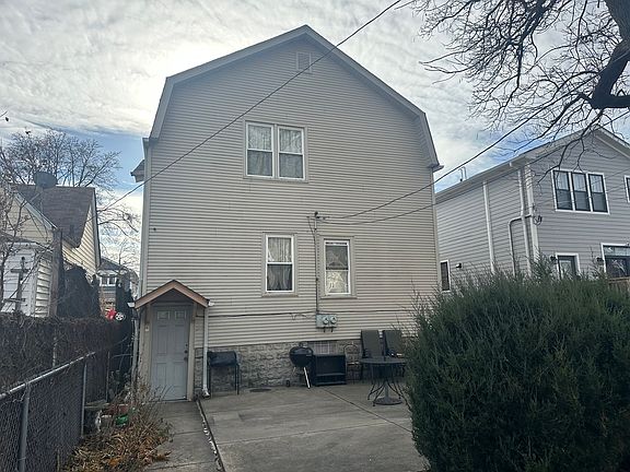 3rd image of 4712 W Berenice Ave