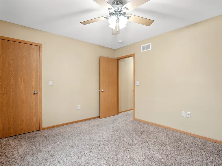 Westgate Residence Townhomes — Photo 36