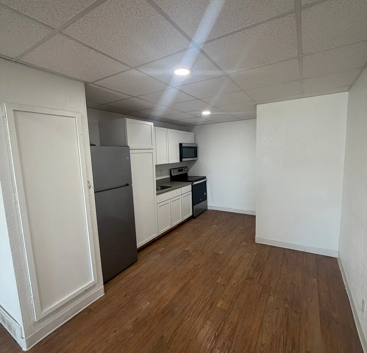 1109 Central Avenue 6 — Photo 1