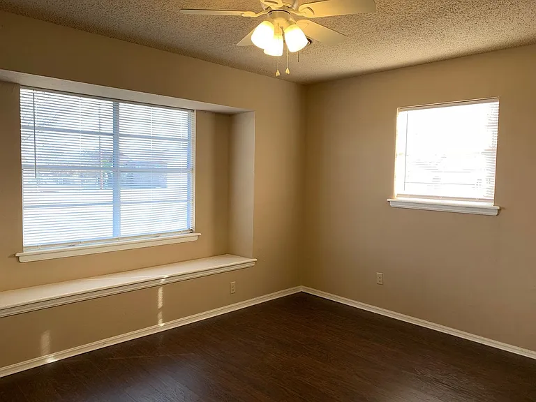 1001 SE Alta Ln — Photo 9
