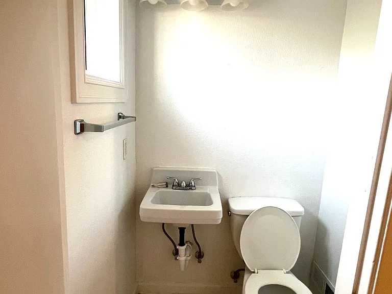1/2 bath in Master