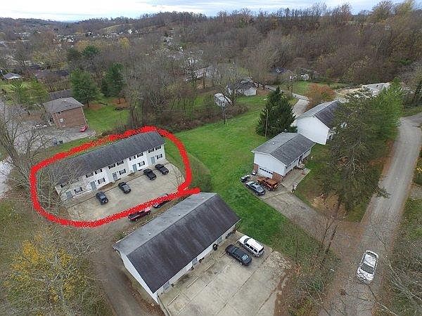 2nd image of 106 Pine St