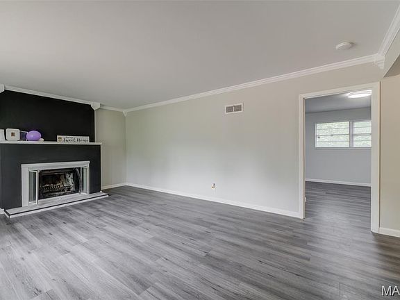 5th image of 2239 Entity Ave