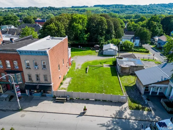 17 W Main St, Saint Johnsville, NY 13452