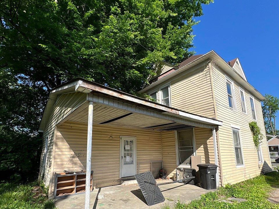2nd image of 1612 Madison St