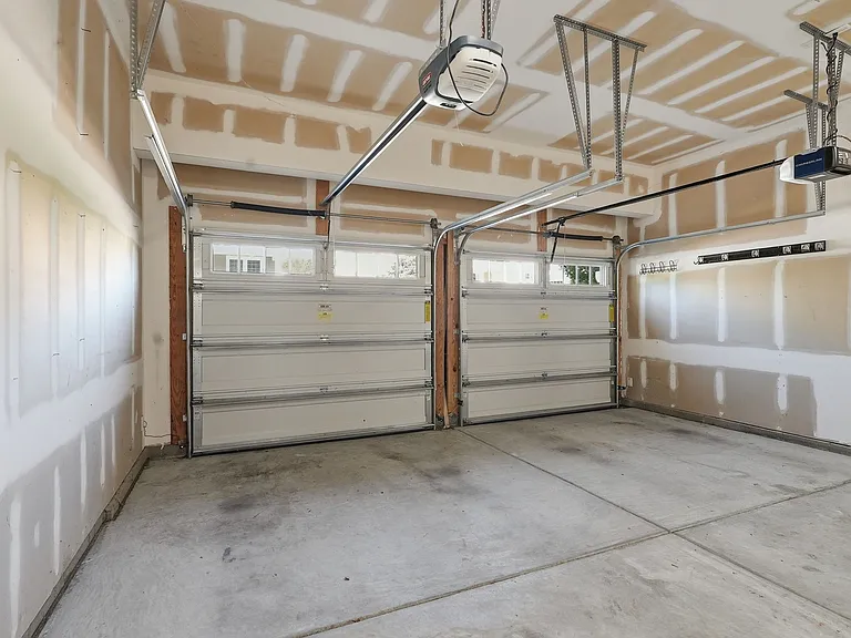 224 N Serenity Hill Cir — Photo 19
