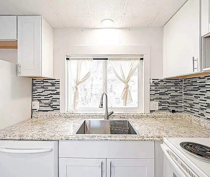 311 Bluebell St — Photo 7