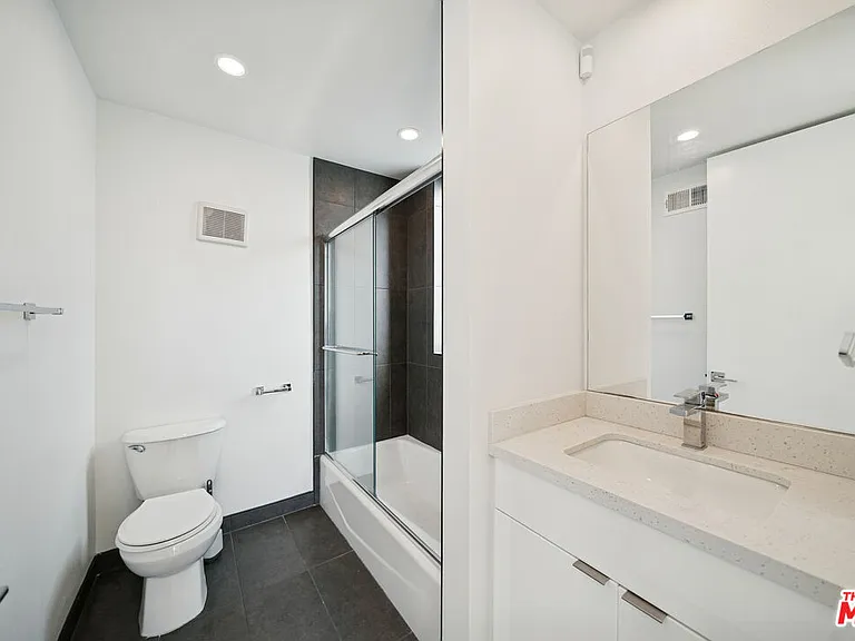 4523 Saint Elmo Dr #1/2 — Photo 27