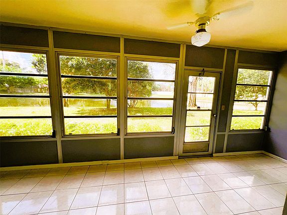 2nd image of 2502 Antigua Terrace #K-1