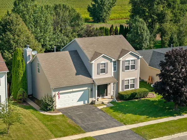 181 W Prairiefield Ave, Cortland, IL 60112