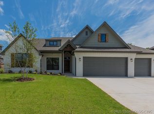 6613 S Chestnut Ave, Broken Arrow, OK 74011