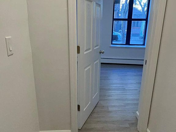 3rd image of 574 E 139th St APT 1W