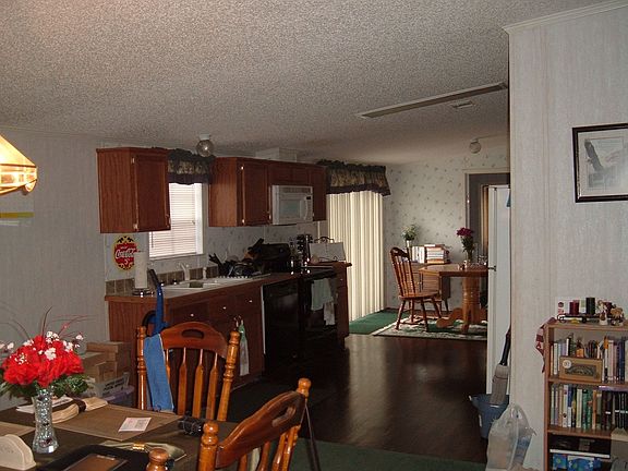 4th image of 3796 Pioneer Trails Dr