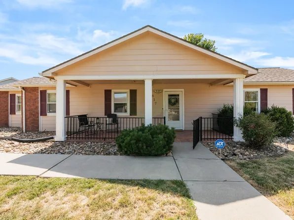 1817 N Columbine St, Andover, KS 67002