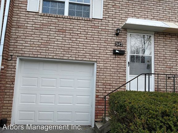 3rd image of 945 Academy Heights Dr