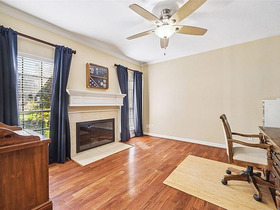 3rd image of 1118 Sherfield Ridge Dr