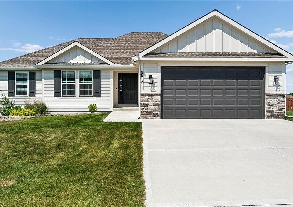 1st image of 8912 NE 118th Ct