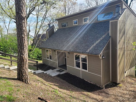 5th image of 3590 Idlewild Cir #A