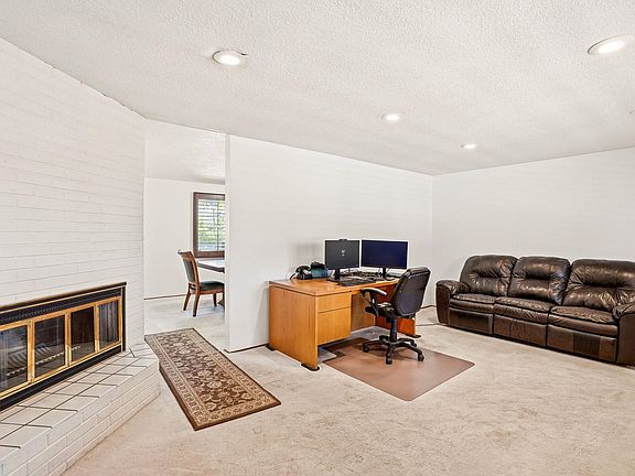 4th image of 5732 N Drumheller St