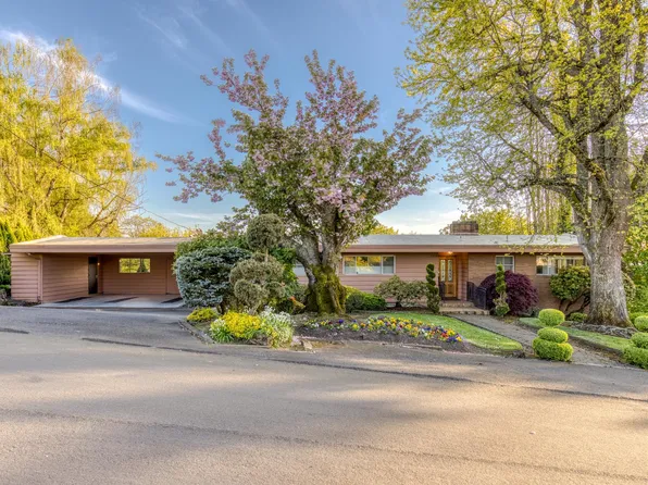 5110 NW Walnut St, Vancouver, WA 98663