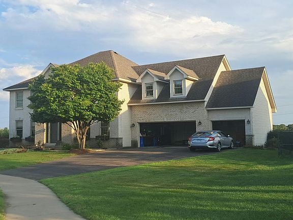 2nd image of 1425 Wakefield Cir