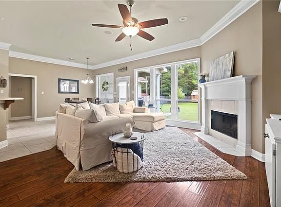 4th image of 158 Northridge Dr