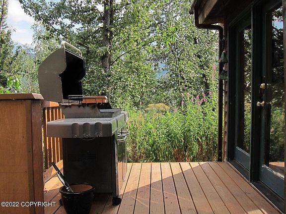 5th image of 23378 Glacier View Dr