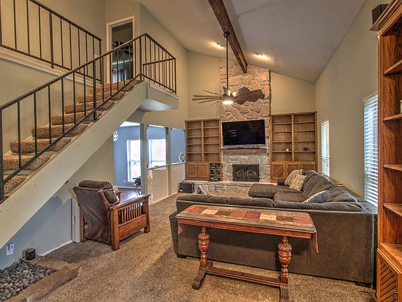 5th image of 1001 S Aspen Ct
