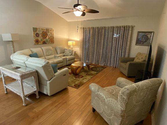 2nd image of 421 Arcadia Lakes Dr