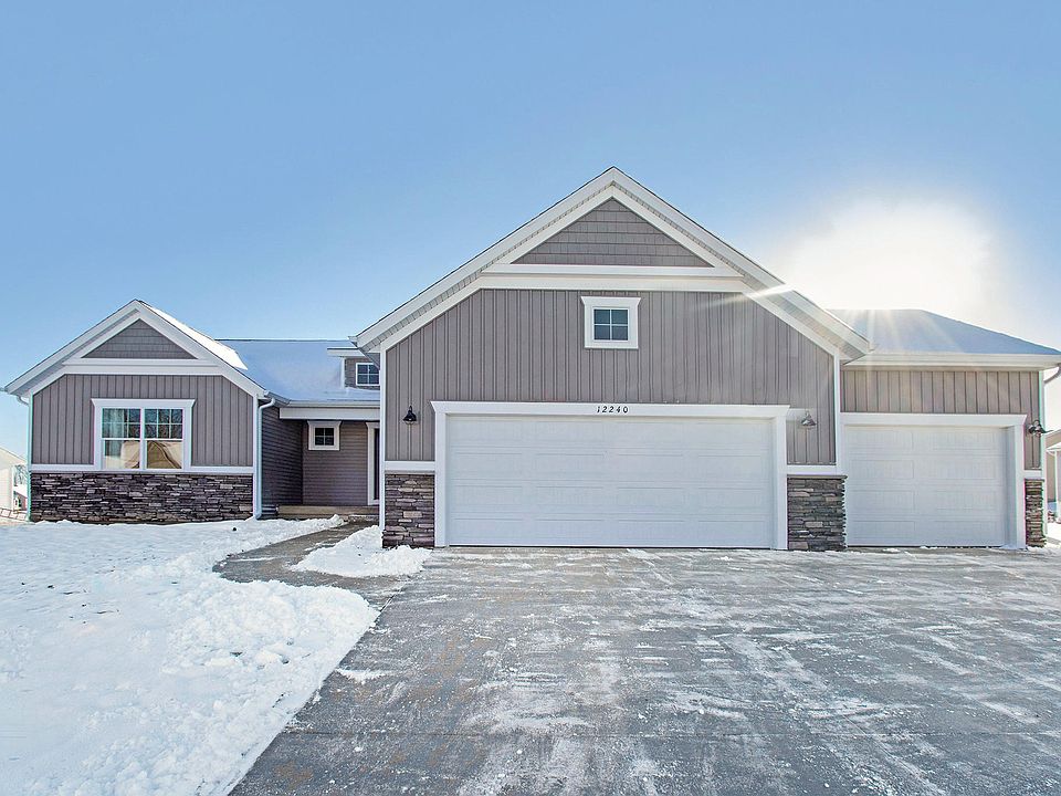 1st image of 12240 Krystal Ct NW
