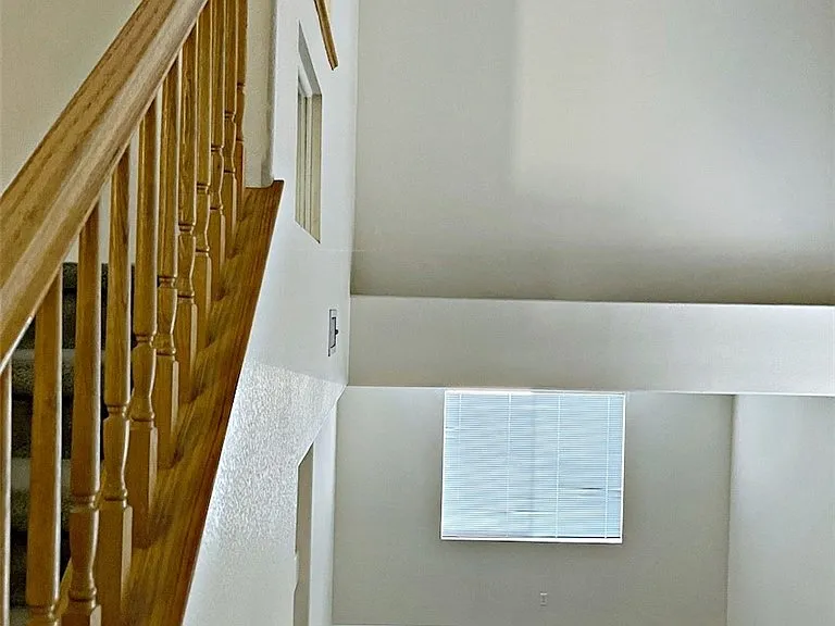 3496 Meridale Dr — Photo 15