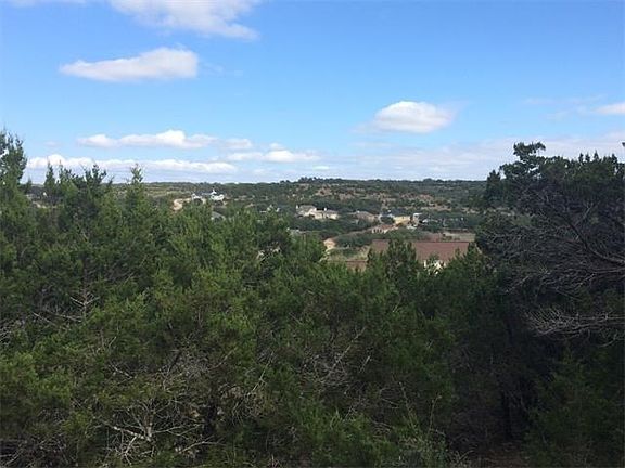 3rd image of 22100 Moulin Dr