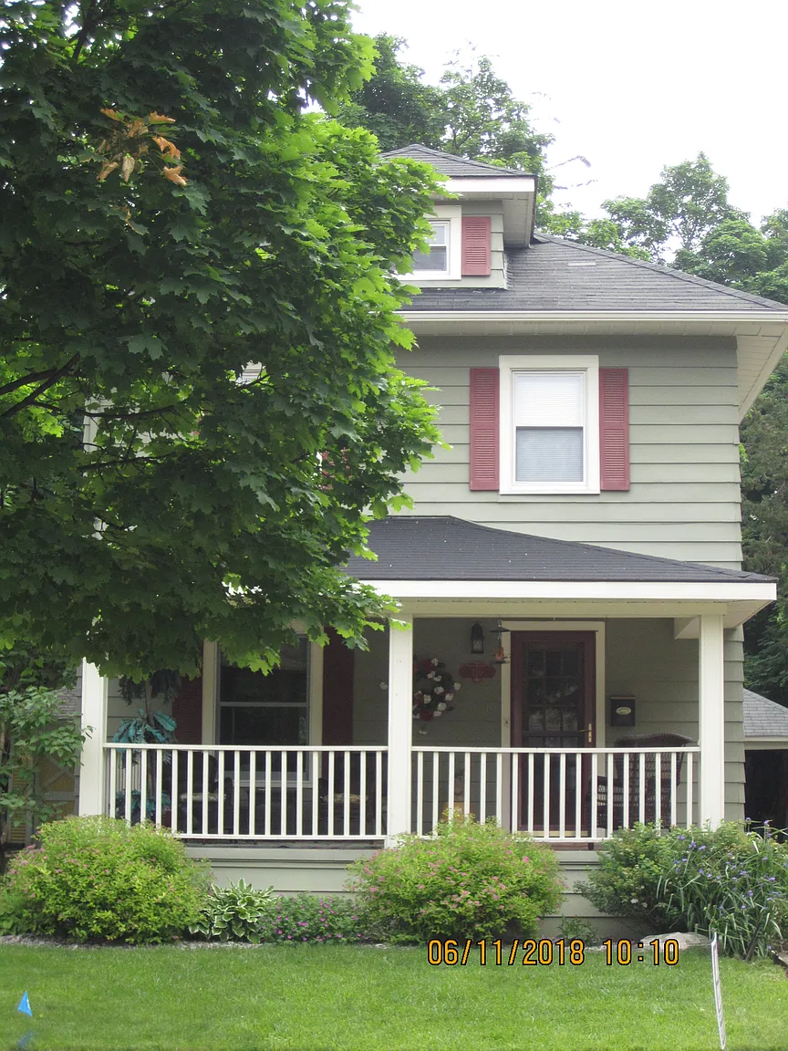 110 N Jenison Ave photo 1