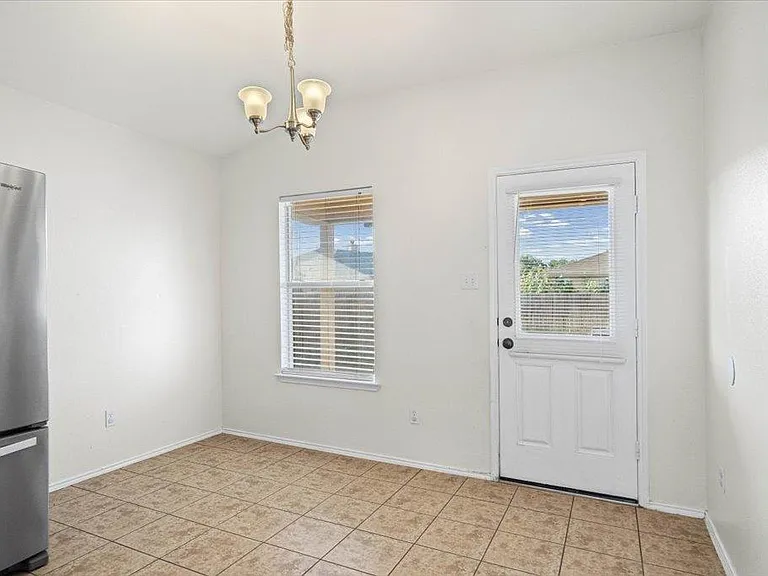357 Old West Trl — Photo 8