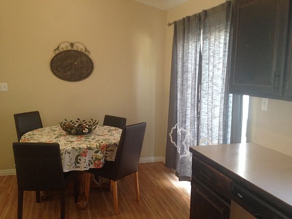 4th image of 850 Clarence Dr