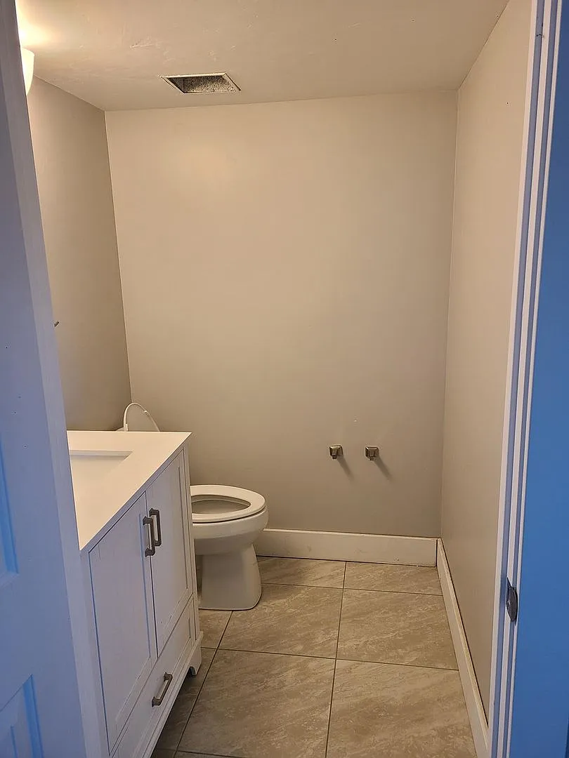 17th St 6 Plex — Photo 4